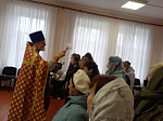 В Богучарском районе в рамках епархиальной миссионерской акции «Пасха в каждом храме» священнослужитель совершил молебны