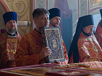 Преосвященнейший Дионисий епископ Россошанский и Острогожский совершил Литургию в храме Архистратига Божия Михаила г. Острогожска