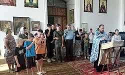  В храмах Верхнемамонского района помолились перед началом нового учебного года