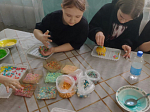 В Каменке прошел мастер – класс по украшению пасхальной выпечки – куличей