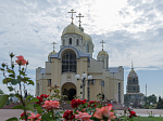 В день памяти Всех святых, в земле Российской просиявших, епископ Дионисий совершил Литургию в Ильинском кафедральном соборе города Россошь