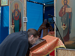 Епископ Дионисий возглавил Божественную литургию на территории Верхнемамонского казачьего кадетского корпуса с. Гороховка и совершил закладку камня в основание храма