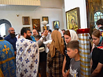 В Казанском храме поселка Каменка благочинный совершил молебен на начало учебного года