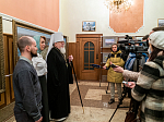 Глава Воронежской митрополии посетил торжественное открытие выставки работ преподавателей и студентов Академии акварели и изящных искусств Сергея Андрияки (г. Москва)