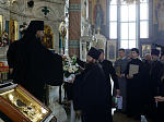 В праздник Светлого Христова Воскресения Преосвященнейший епископ Дионисий совершил Пасхальную великую вечерню в Свято-Ильинском кафедральном соборе г. Россоши