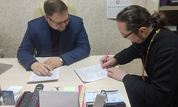 В Острогожске состоялось подписание соглашения о сотрудничестве между благочинием и отделом образования, физкультуры и спорта