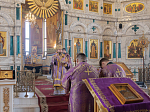 Преосвященнейший епископ Дионисий совершил Божественную литургию в Ильинском кафедральном соборе г. Россошь