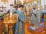 Епископ Дионисий 21 июля, в день празднования Казанской иконы Божией Матери, совершил Божественную литургию в Казанском храме пгт Каменка, центре Каменского благочиния