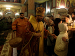В праздник Светлого Христова Воскресения глава Россошанской епархии возглавил торжественное богослужение в Свято-Ильинском кафедральном соборе г. Россоши