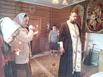 В преддверии Троицкой родительской субботы священник совершил панихиды в селах Богучарского района