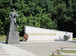 Благочинный Острогожского округа возглавил заупокойное богослужение при перезахоронении останков воинов на Сторожевском плацдарме