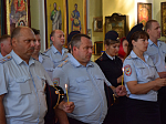 В Кантемировке полицейские побывали в храме на панихиде
