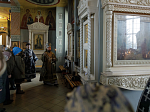 В канун Великой Субботы епископ Дионисий совершил утреню с чином погребения в Свято-Ильинском кафедральном соборе города Россоши