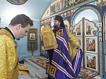 Правящий Архиерей возглавил воскресное богослужение в храме Рождества Пресвятой Богородицы города Россошь