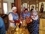 На приходах Верхнемамонского благочиния продолжается благотворительная акция «Белый цветок»