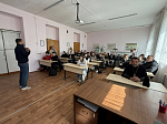 В р.п. Кантемировка состоялась встреча со студентами на тему «Счастье и удовольствие: как химические вещества ломают психику и мозг»