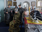 В среду второй седмицы Великого поста епископ Дионисий совершил Литургию Преждеосвященных Даров и диаконскую хиротонию в Казанском храме поселка Каменка
