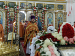 Глава Россошанской епархии совершил Божественную литургию в храме святого мученика Иоанна Воина города Богучар