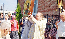 В Свято‑Митрофановском храме села Верхний Мамон в день престольного праздника состоялось торжественное богослужение