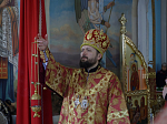 В субботу Светлой седмицы епископ Дионисий совершил Литургию в храме Успения Пресвятой Богородицы города Калач
